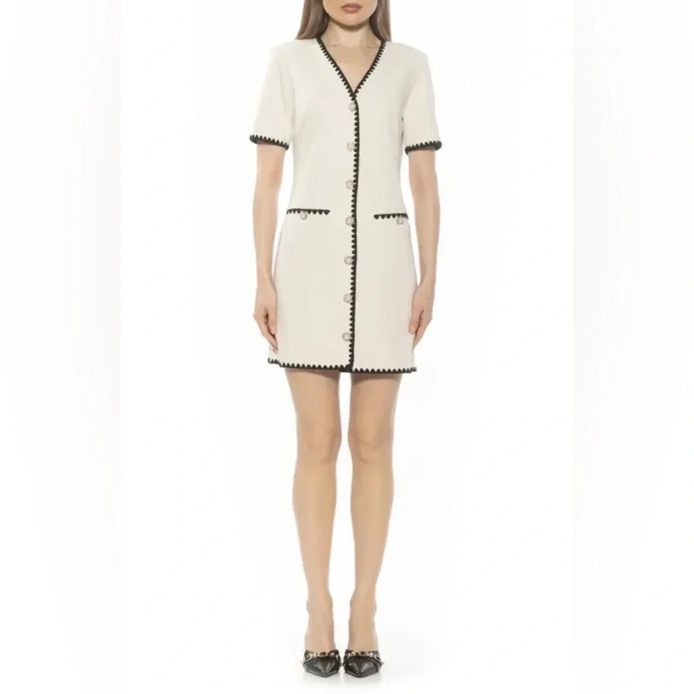 Alexia Admor Jaiya V-Neck Scuba Crepe Button-Down Dress | Size 10 | NWOT - Picture 4 of 8